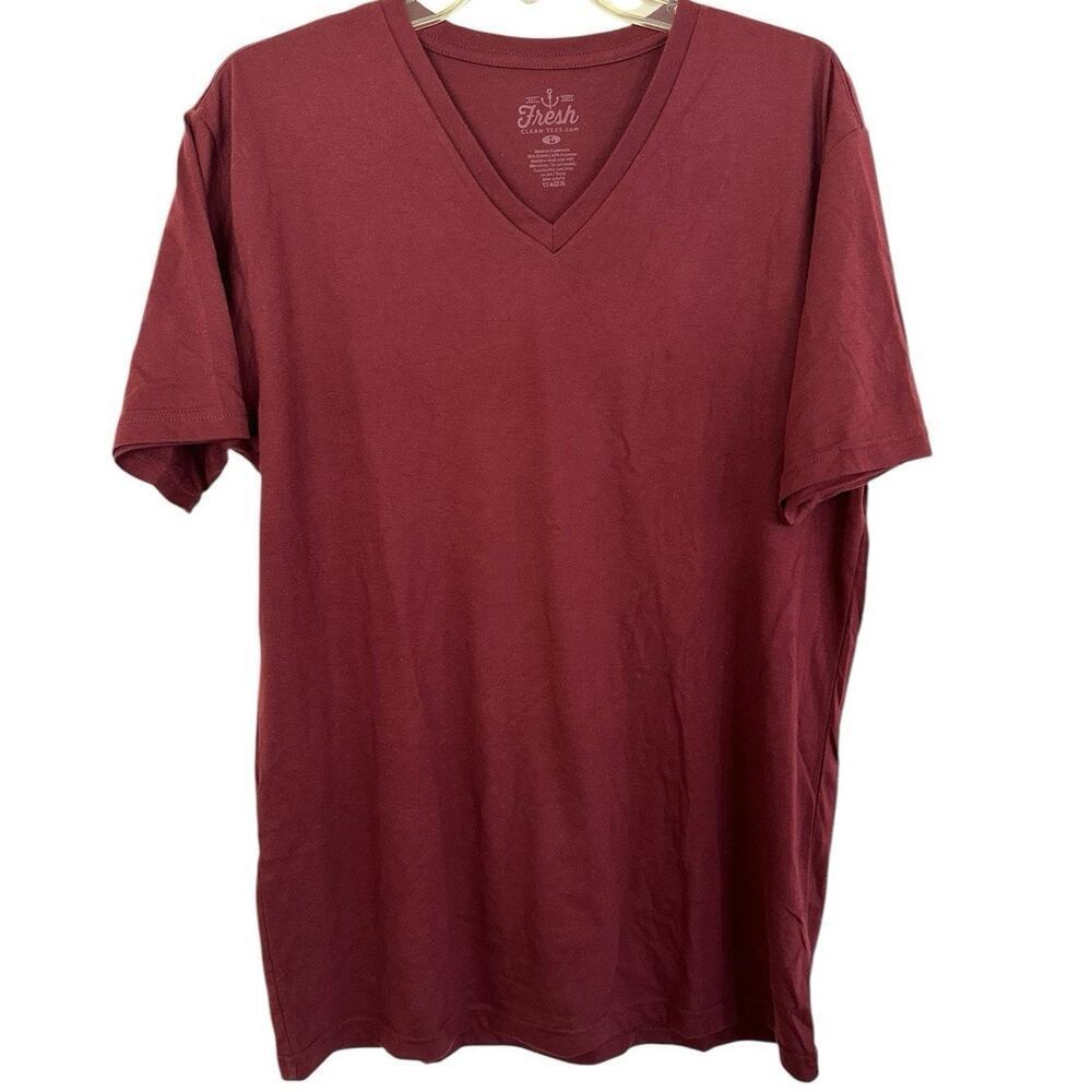 Fresh Clean Tees Men's Size Large Maroon Short Sleeve V Neck T-Shirt